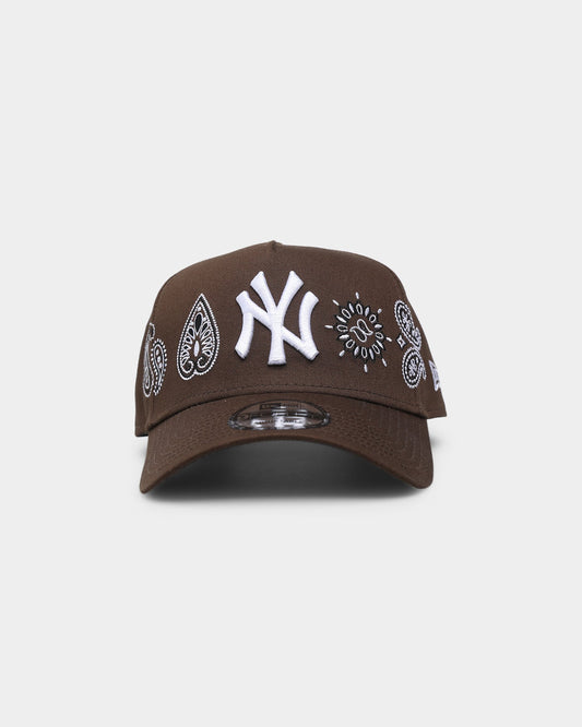 New Era New York Yankees 'Paisley Logo' 9FORTY A-Frame Snapback Espresso