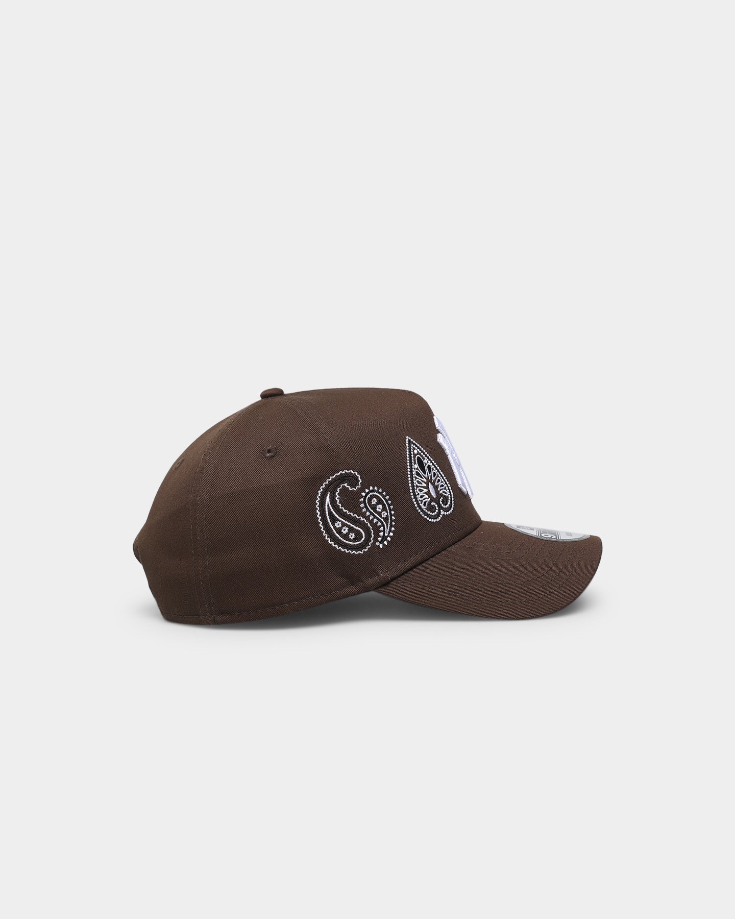 New Era New York Yankees 'Paisley Logo' 9FORTY A-Frame Snapback Espresso