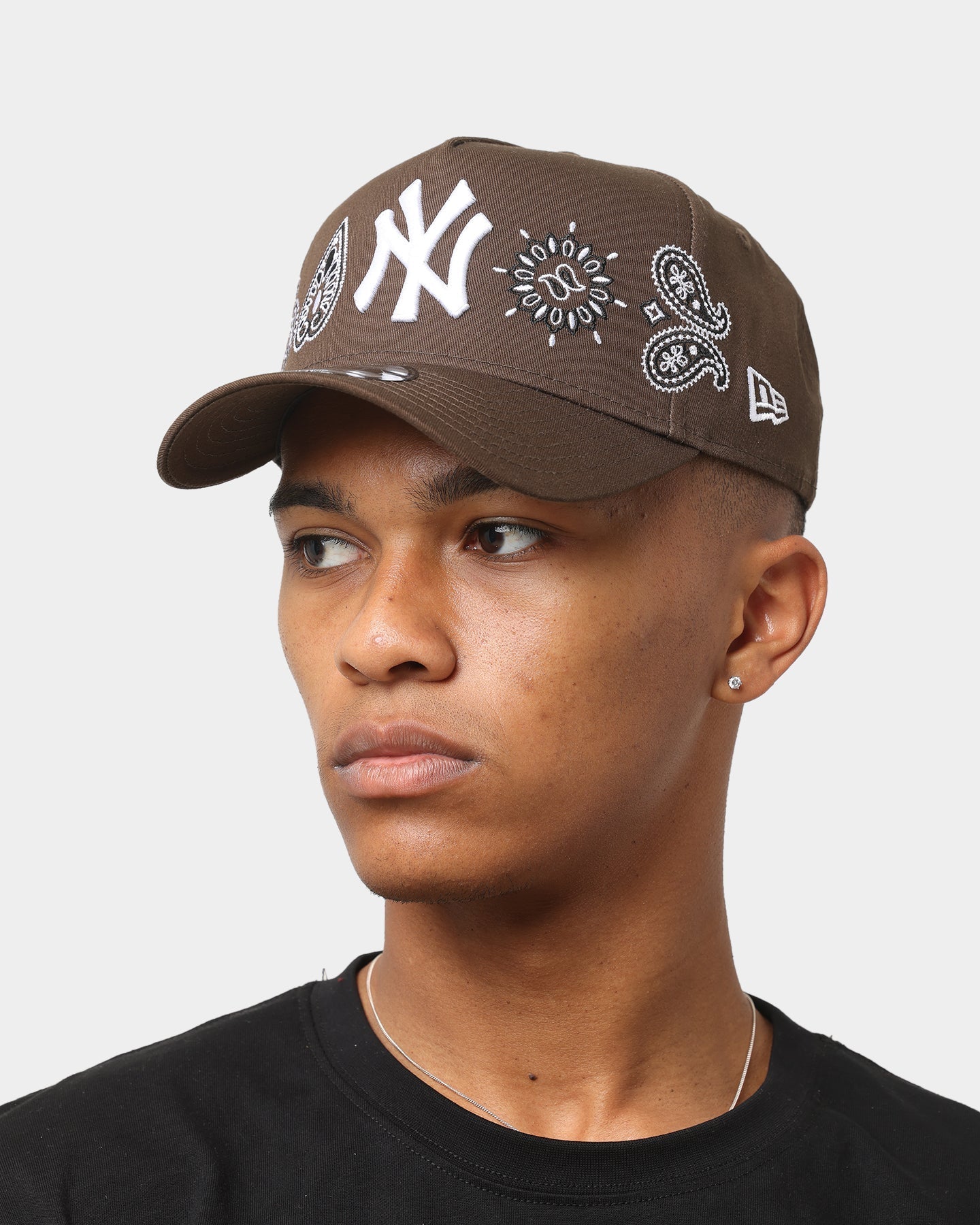 New Era New York Yankees 'Paisley Logo' 9FORTY A-Frame Snapback Espresso
