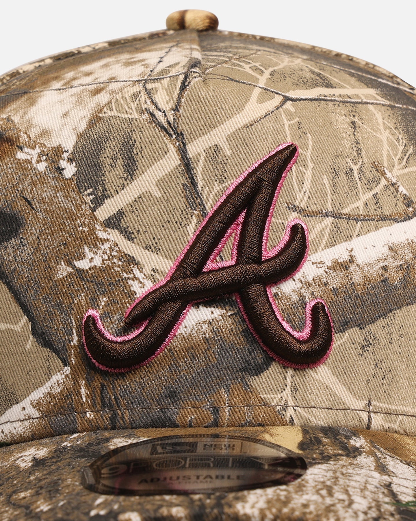 New Era Atlanta Braves 'Realtree Pink' 9FORTY A-Frame Snapback Real Tree/Pink